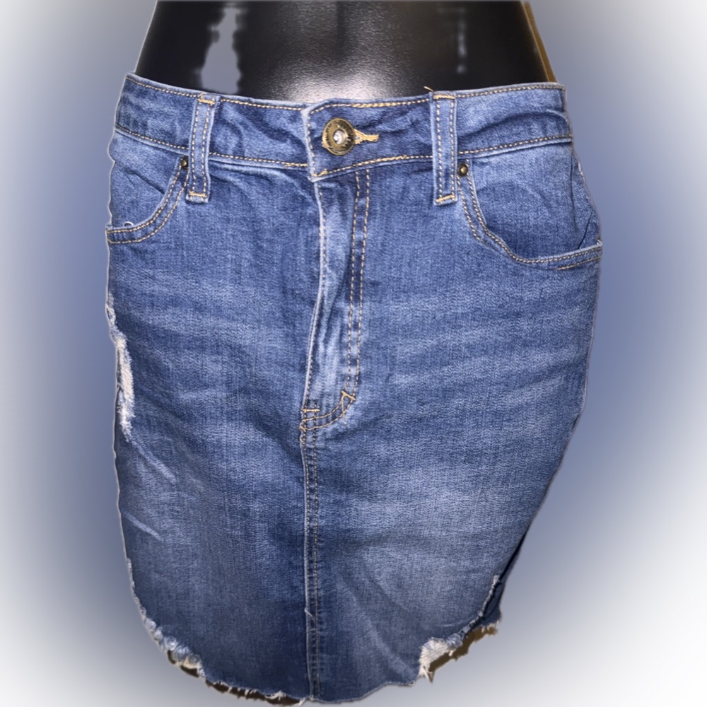 Women’s distressed blue jean skirt